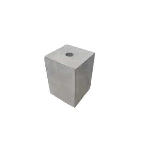 Sokkel/ Betonpoer 12x12 en 20 cm hoog met gat 3 cm