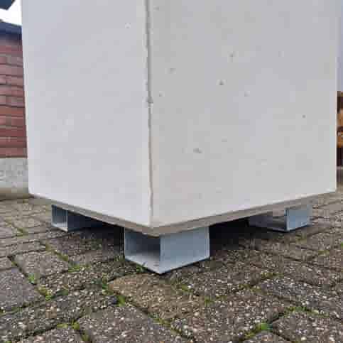 Betonnen bloembakken vierkant XL 120x120 en 80 cm hoog