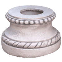 Gedetailleerde decoratieve zuil van beton 25 cm