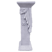 Griekse sokkel met Medusa embleem
