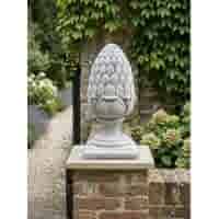 Decoratieve Dennenappel Finial van Beton 54 cm