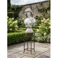 Betonnen Borstbeeld Sophia 67 cm