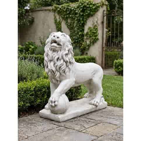 Betonnen leeuw met bal 110 cm
