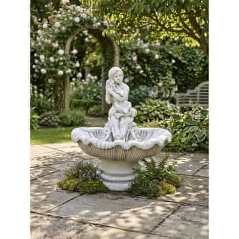 Decoratieve betonnen fontein met cherubijn enkel