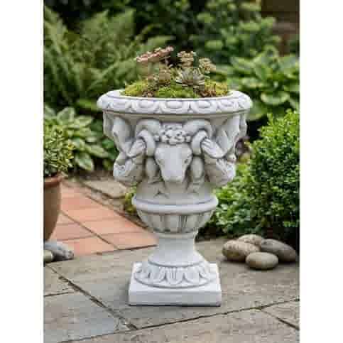 Betonnen bloempot met ram 65cm hoog