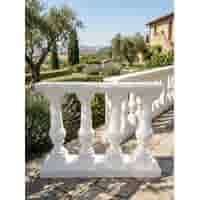 Witte betonnen balustrade reling 77 cm hoog