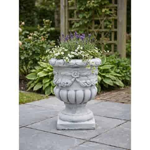Klassieke betonnen bloempot met sierlijk bloemmotief 43x43 cm
