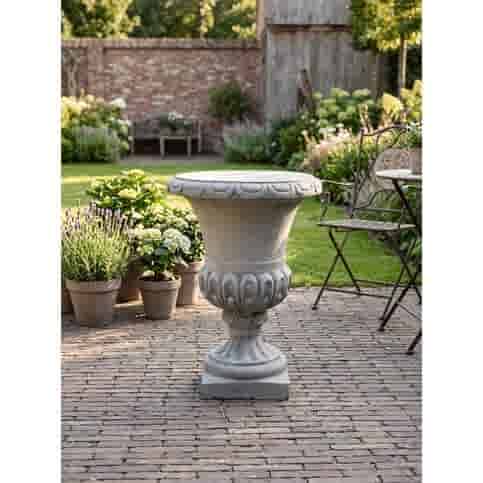 Sierlijke betonnen bloempot - 60 cm hoog