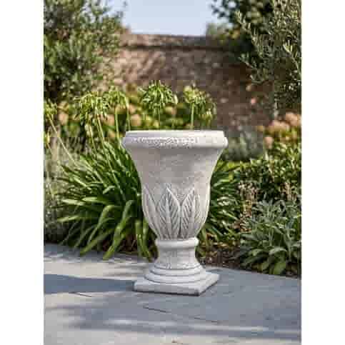 Klassieke betonnen bloempot met gedetailleerde reliëfs 57 cm