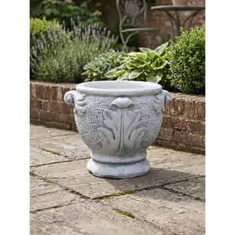Sierlijke betonnen bloempot met gedetailleerde bladeren 43 cm