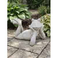 Betonnen kikker chill beeld H27 cm